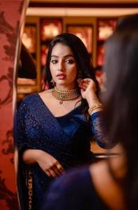 malavika-c-menon-new-photoshoot-for-tanishq