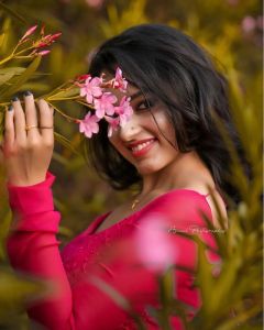 malavika menon images9812-003