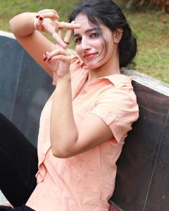 malavika menon images9812-004
