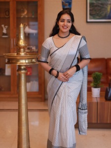 malavika-menon-latest-images-002