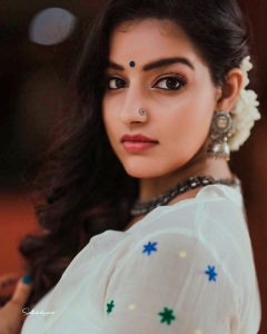 malavika-menon-latest-photoshoot-2021-01