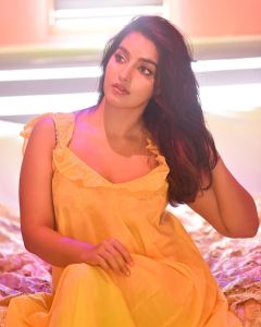 malavika-menon-latest-photoshoot-in-modern-dress-003