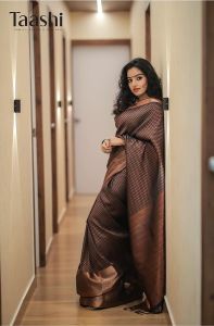 malavika-menon-latest-photoshoot-in-saree-hd-images-003