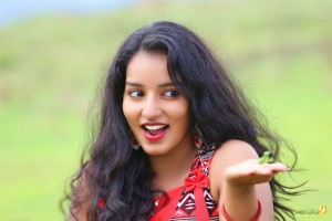malavika-menon-latest-stills-093-00310