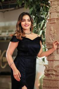 malavika-menon-navaratri-photoshoot-013