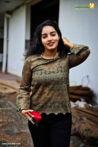 malavika menon new photos 02