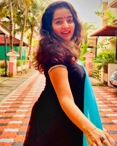 malavika-menon-new-photos-0921-006