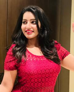 malavika-menon-new-photos-hd-wallpaper-007