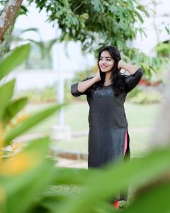 malavika-menon-new-photos-in-kurtis-006