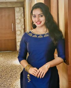 malavika-menon-new-photos-in-kurtis