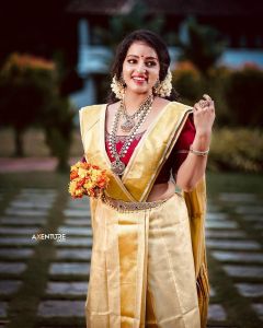 malavika-menon-onam-photoshoot-2021-002