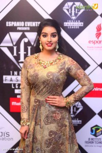 malavika-menon-photo-gallery-0089-00247