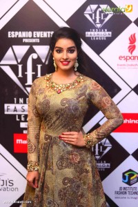 malavika-menon-photo-gallery-0089-00374