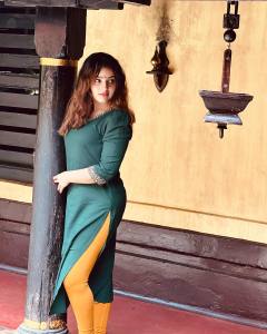 malavika-menon-recent-photos0032-001