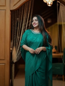 malavika-menon-saree-look-photos-003