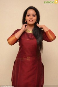 malavika-menon-stills-454-00184