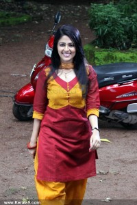 8117malavika_wales_photos_20-001