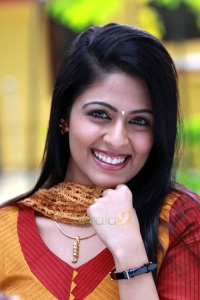 9651malavika_wales_photos_20