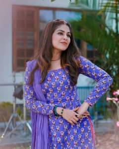 malavika-wales-in-violet-simple-churidar-dress-photos-003