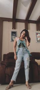 malavika-wales-instagram-picuki-007