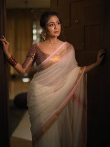malavika-wales-latest-photos-and-looks-002