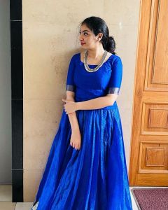 1_malavika-nair-malayalam-actress-photos-003