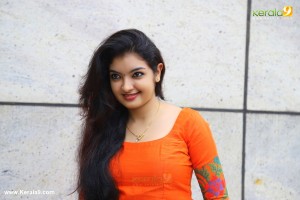 malavika-nair-latest-images-09384-211