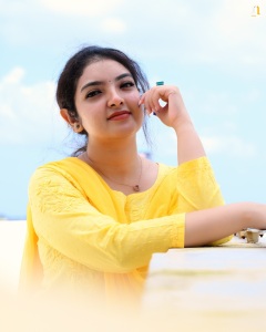 actress-malavika-latest-photos-007