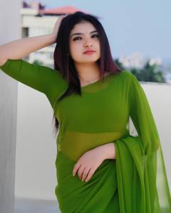 malavika-in-parrot-green-colour-chiffon-saree-photos-005