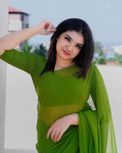 malavika-in-parrot-green-colour-chiffon-saree-photos