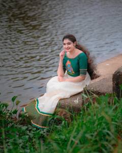 malavika-nair-child-artist-new-photos-002