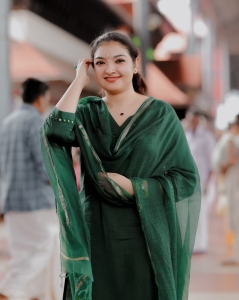 malavika-nair-in-green-churidar-images-001