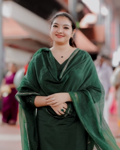 malavika-nair-in-green-churidar-images-002
