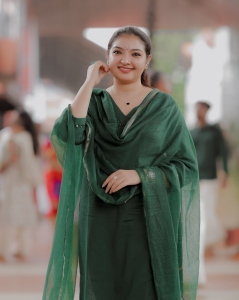 malavika-nair-in-green-churidar-images-004