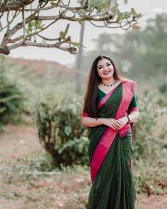 malavika-nair-in-green-saree-photos-002