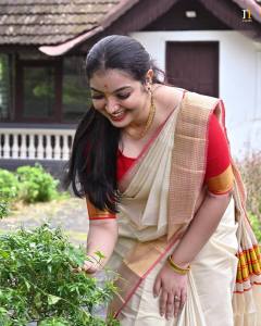 malavika-nair-latest-photos-and-images-002