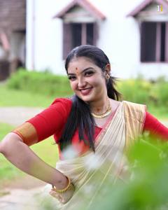 malavika-nair-latest-photos-and-images-004