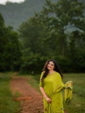 actress-malavika-latest-photos-011