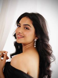 mamitha-baiju-cute-look-photos-latest-004