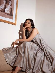 Mamitha Baiju Photos, Pictures And Mamitha Baiju HD Images - Kerala9.com