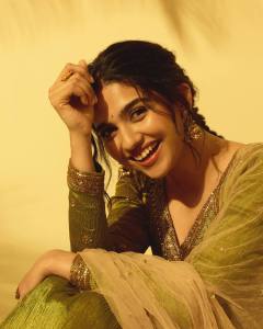 mamitha-baiju-in-anarkali-churidar-photos-001