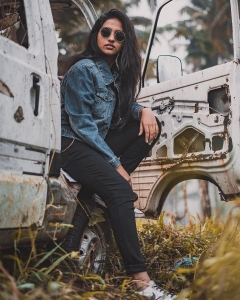 mamitha-baiju-old-photos-001