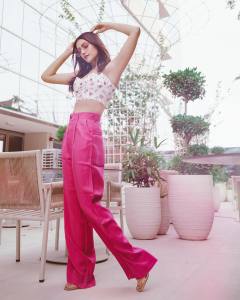mamta-mohandas-in-pink-palazzo-bottom-and-top-photos-001