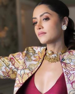 mamta-mohandas-in-red-dress-images-001