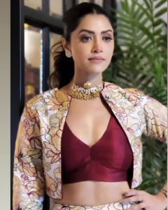 mamta-mohandas-in-red-dress-images