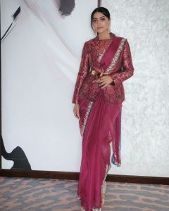 mamta-mohandas-in-saree-photos-003