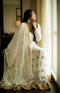 actress-manjima-mohan-images-001