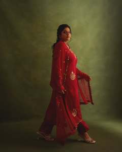 manjima-mohan-in-blood-red-party-wear-churidar-ideas-photos-003