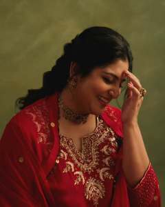 manjima-mohan-in-blood-red-party-wear-churidar-ideas-photos-004