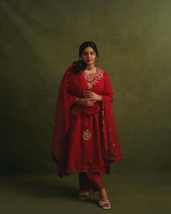 manjima-mohan-in-blood-red-party-wear-churidar-ideas-photos-005